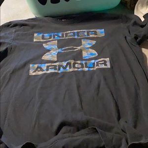 Under armory shirt